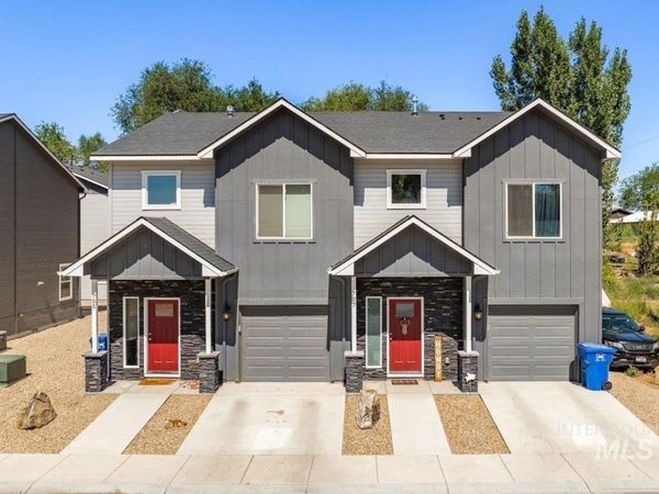 705-707 E Bates Ave, Parma, ID 83660