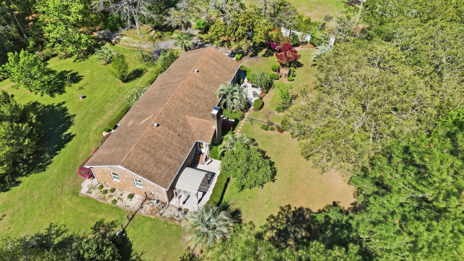 11091 Highway 707  Photo 29