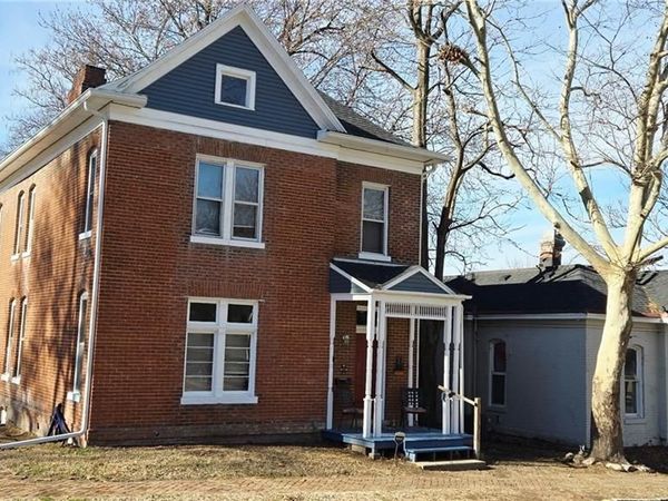 220 N 17th Street, St Joseph, MO 64501