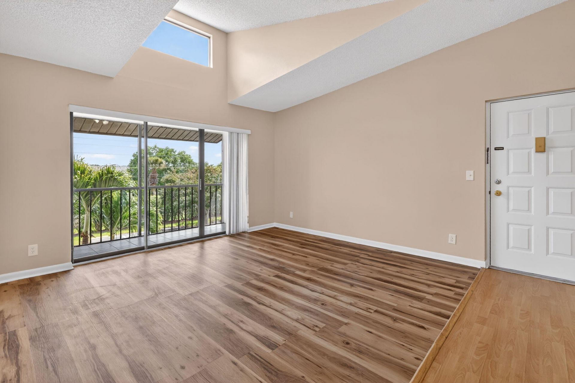 624 Sea Pine Way, Unit B3, Greenacres, FL 33415 Photo