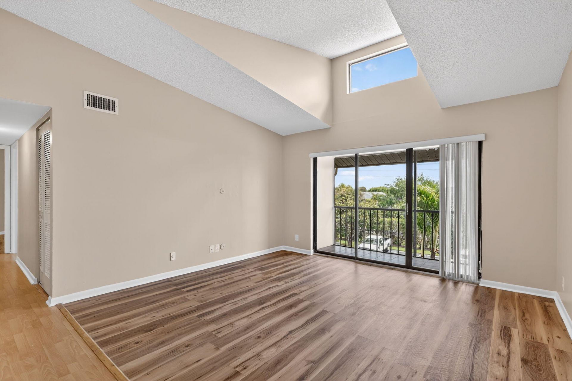 624 Sea Pine Way, Unit B3, Greenacres, FL 33415 Photo