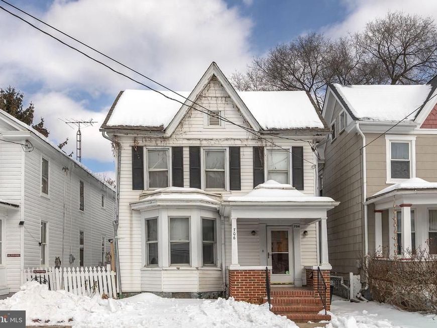 706 W King Street , Martinsburg, WV 25401 Main Photo
