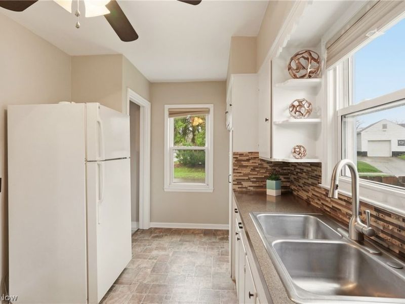 1734 Tonawanda Avenue, Akron, OH 44305 Photo 6