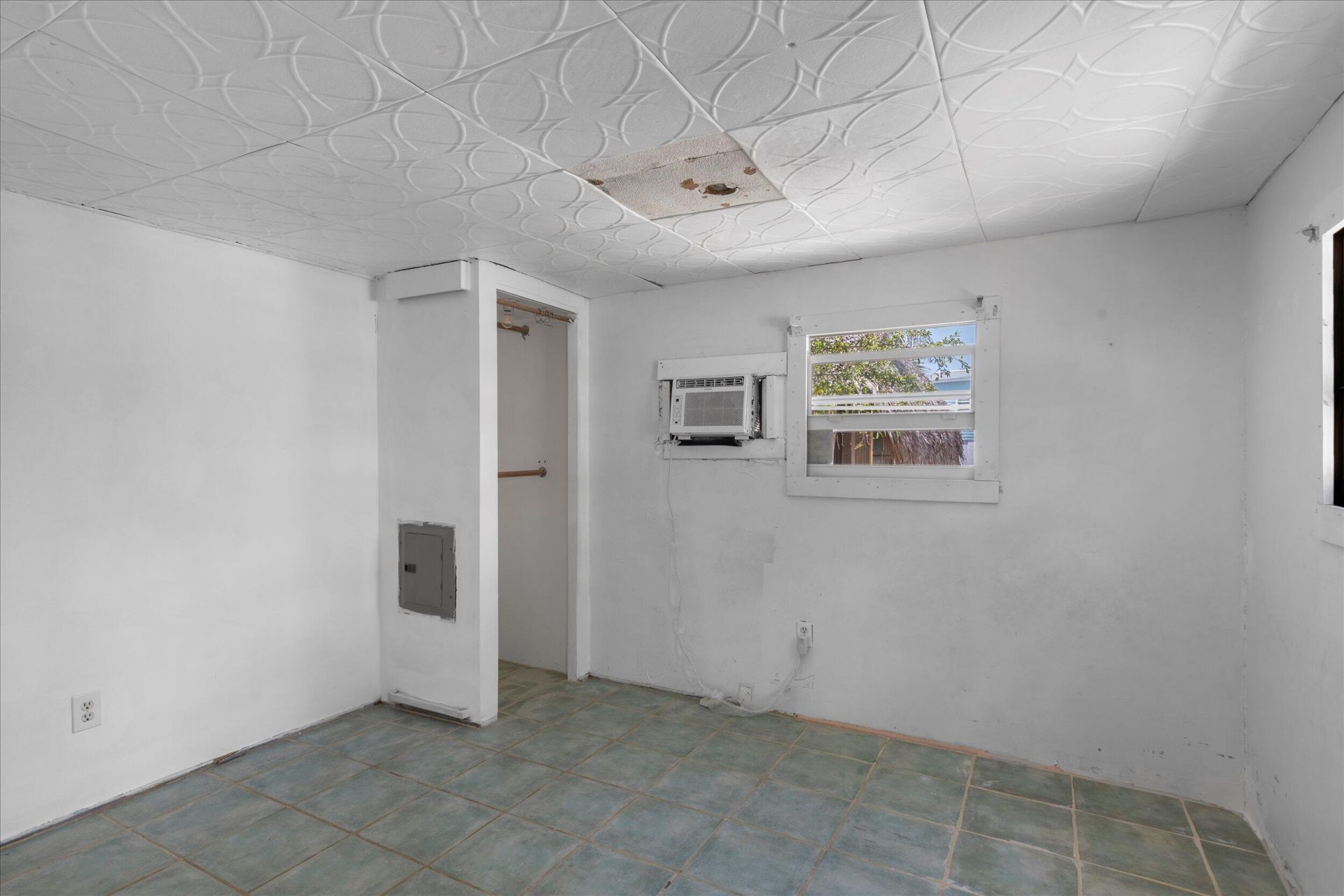 282 Scorpio Lane, Geiger, FL 33040 Photo