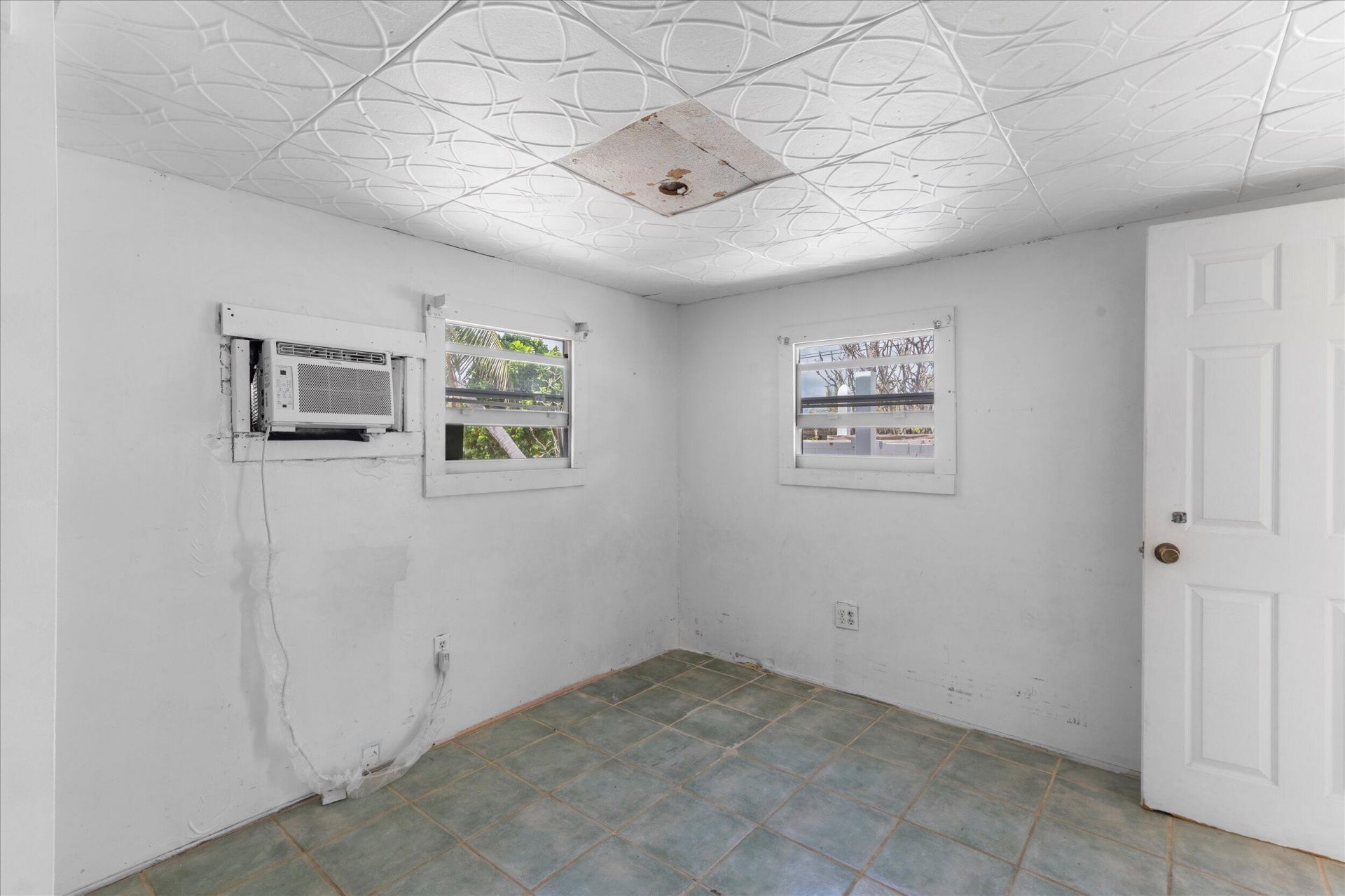 282 Scorpio Lane, Geiger, FL 33040 Photo