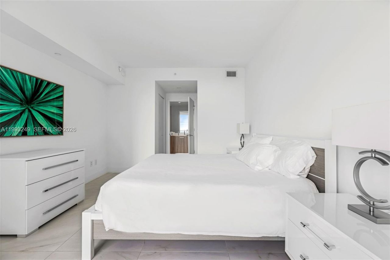 501 NE 31 St , Unit 2407, Miami, FL 33137 Photo