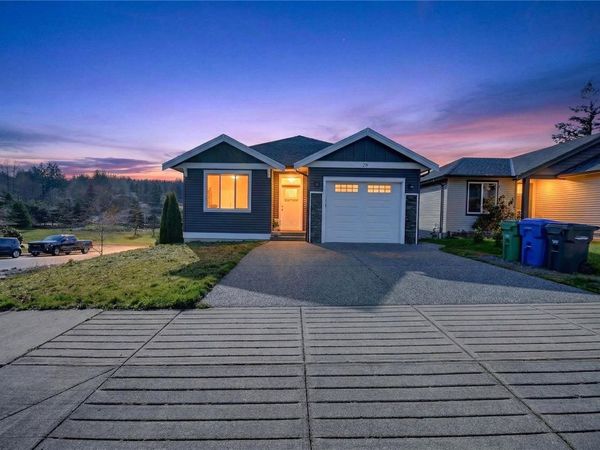 28 Dancer Rd , Nanaimo, BC V9R 6Z6