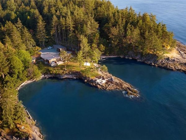 236 Gulf Dr, Galiano Island, BC V0N 1P0