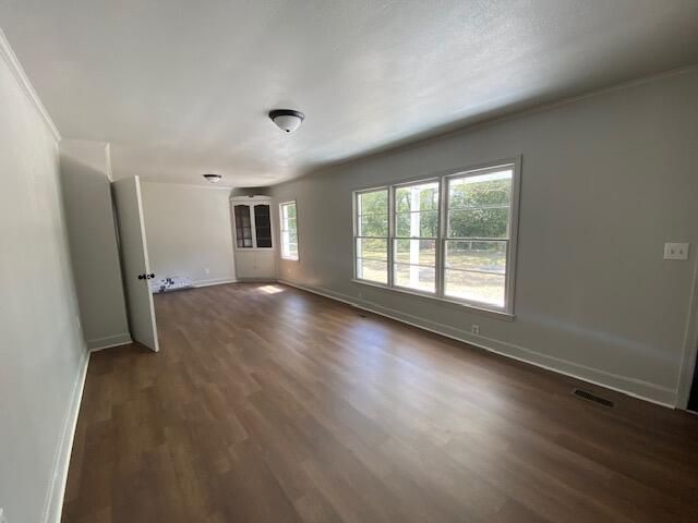 12139 Old Number Six Highway Photo 4