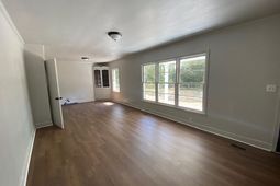 12139 Old Number Six Highway photo 4