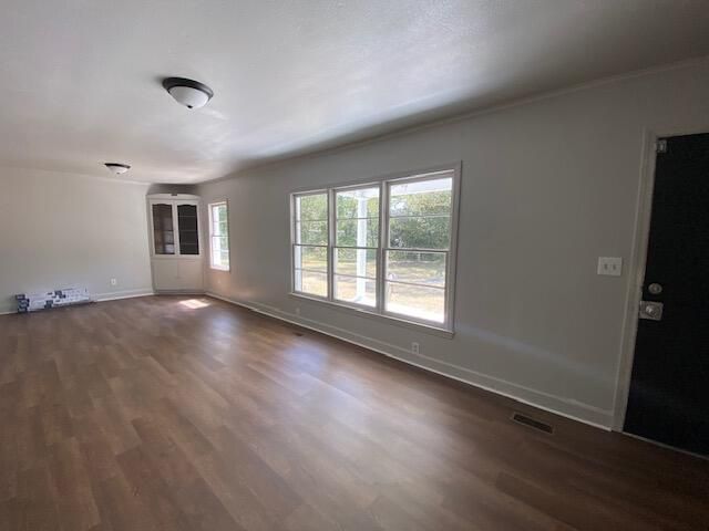 12139 Old Number Six Highway Photo 7