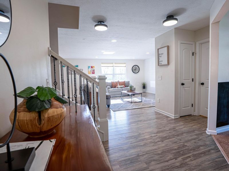 8649 Conestoga Valley Drive, Blacklick, OH 43004 Photo 3