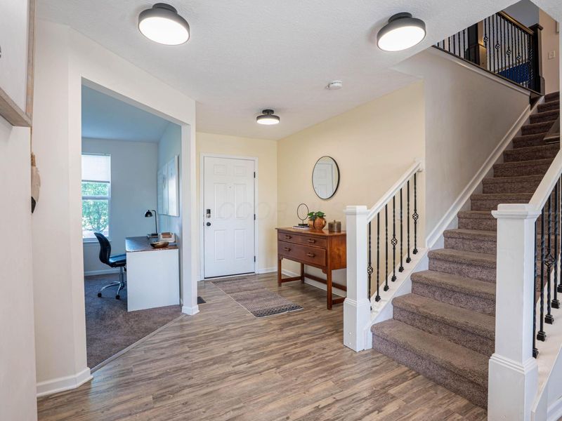 8649 Conestoga Valley Drive, Blacklick, OH 43004 Photo 5