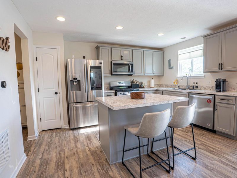 8649 Conestoga Valley Drive, Blacklick, OH 43004 Photo 8