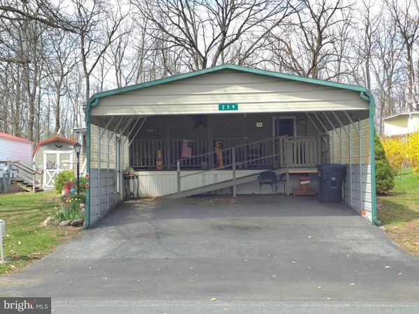 239 MOHN DRIVE , SHIPPENSBURG, PA 17257