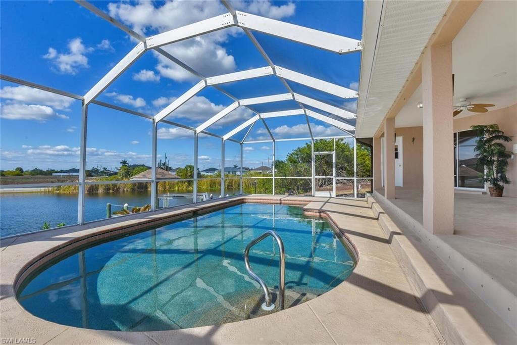 814 NW 11th Pl, Cape Coral, FL 33993 Photo