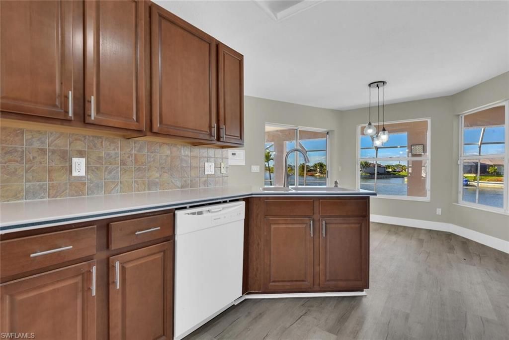 814 NW 11th Pl, Cape Coral, FL 33993 Photo