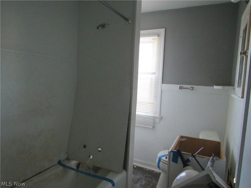 13208 Maplerow Avenue, Garfield Heights, OH 44105 Photo 17