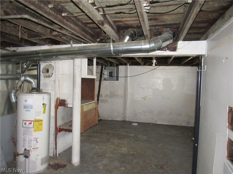 13208 Maplerow Avenue, Garfield Heights, OH 44105 Photo 29