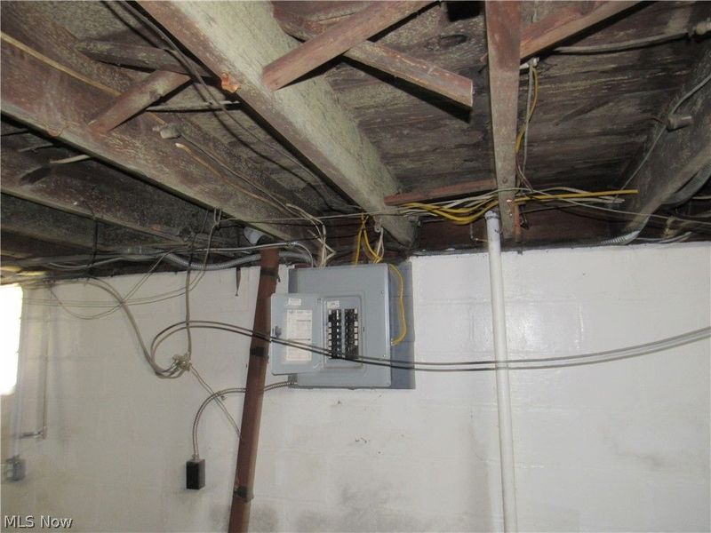 13208 Maplerow Avenue, Garfield Heights, OH 44105 Photo 31