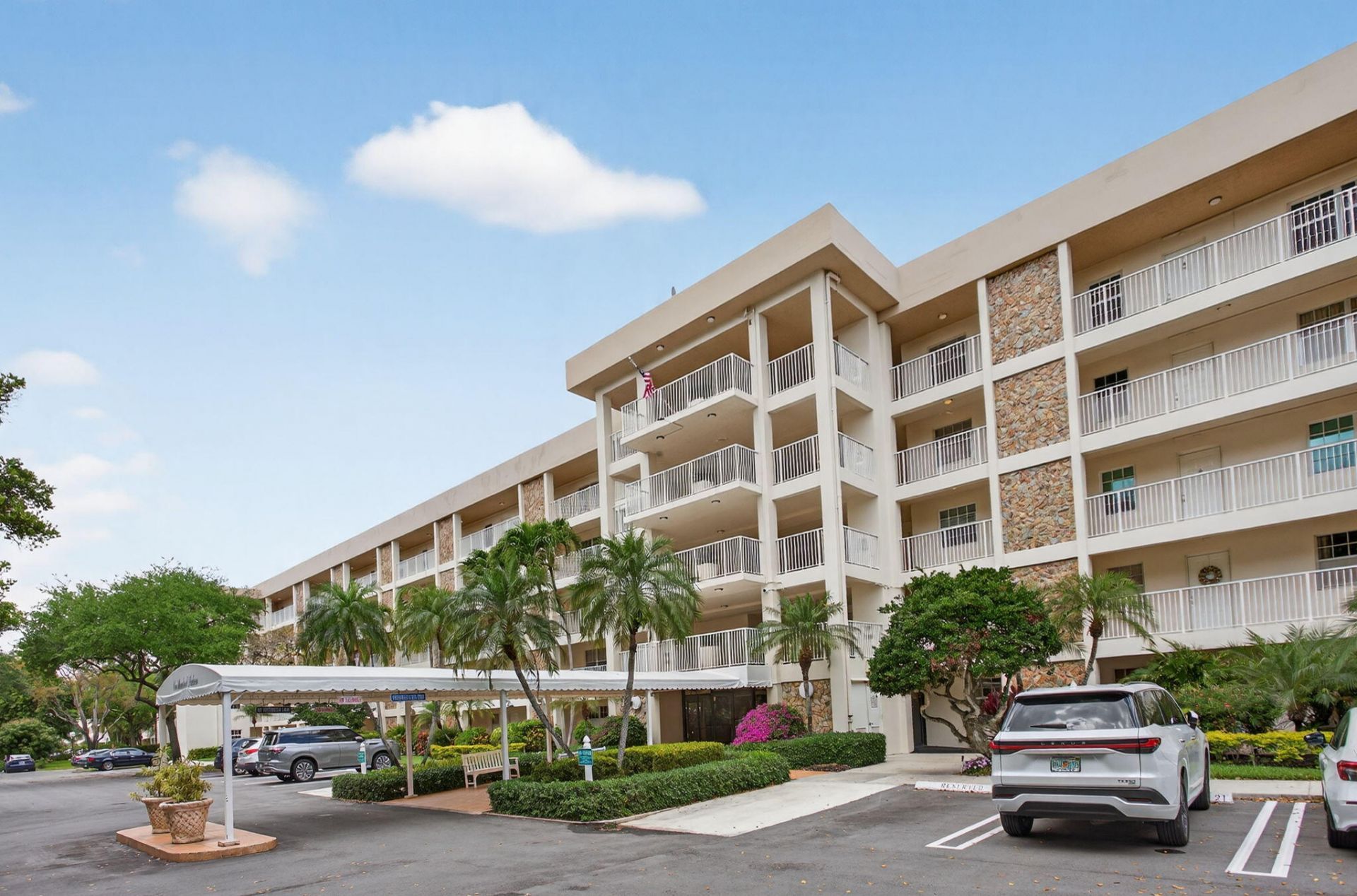 3503 Oaks Way, Unit 506, Pompano Beach, FL 33069 Photo