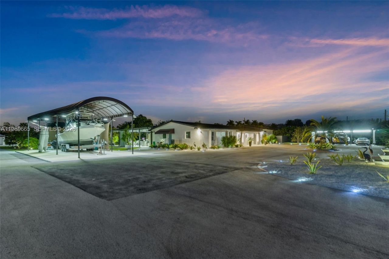 24655 SW 212th Ave, Homestead, FL 33031 Photo