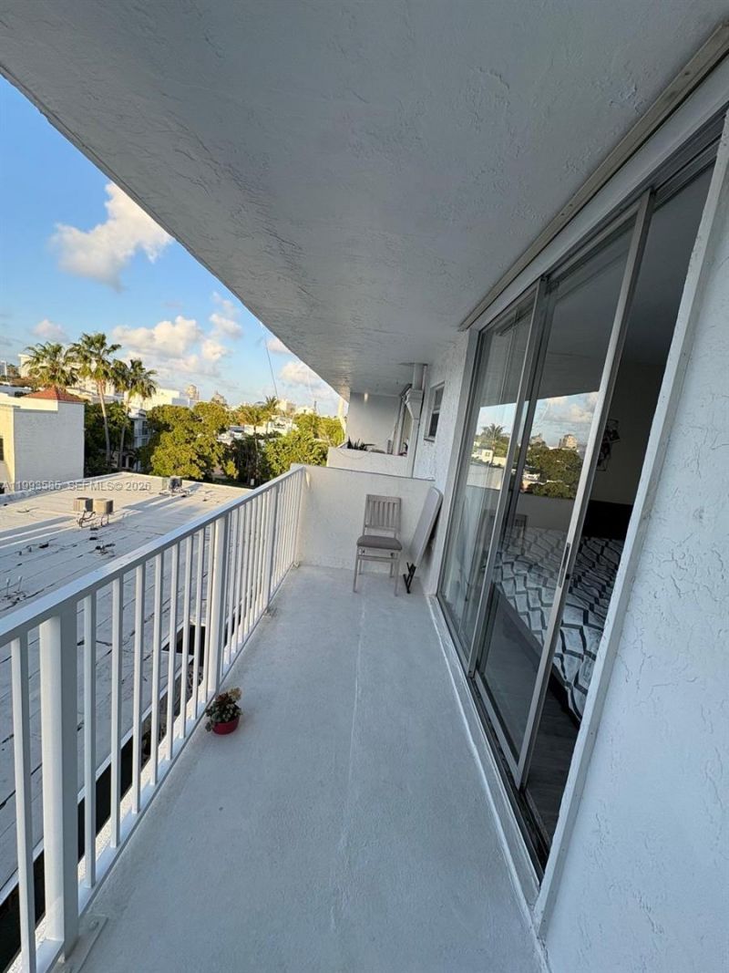 910 Michigan Ave, Unit 505, Miami Beach, FL 33139 Photo