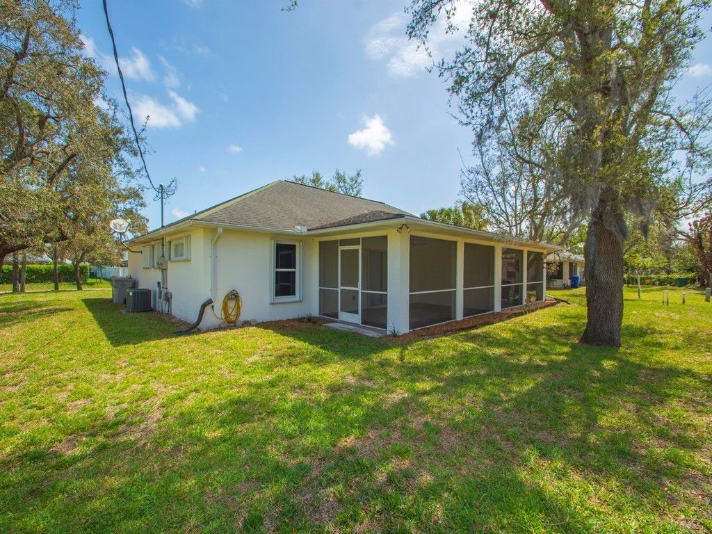 11171 Airport Drive, Sebastian, FL 32958 Photo