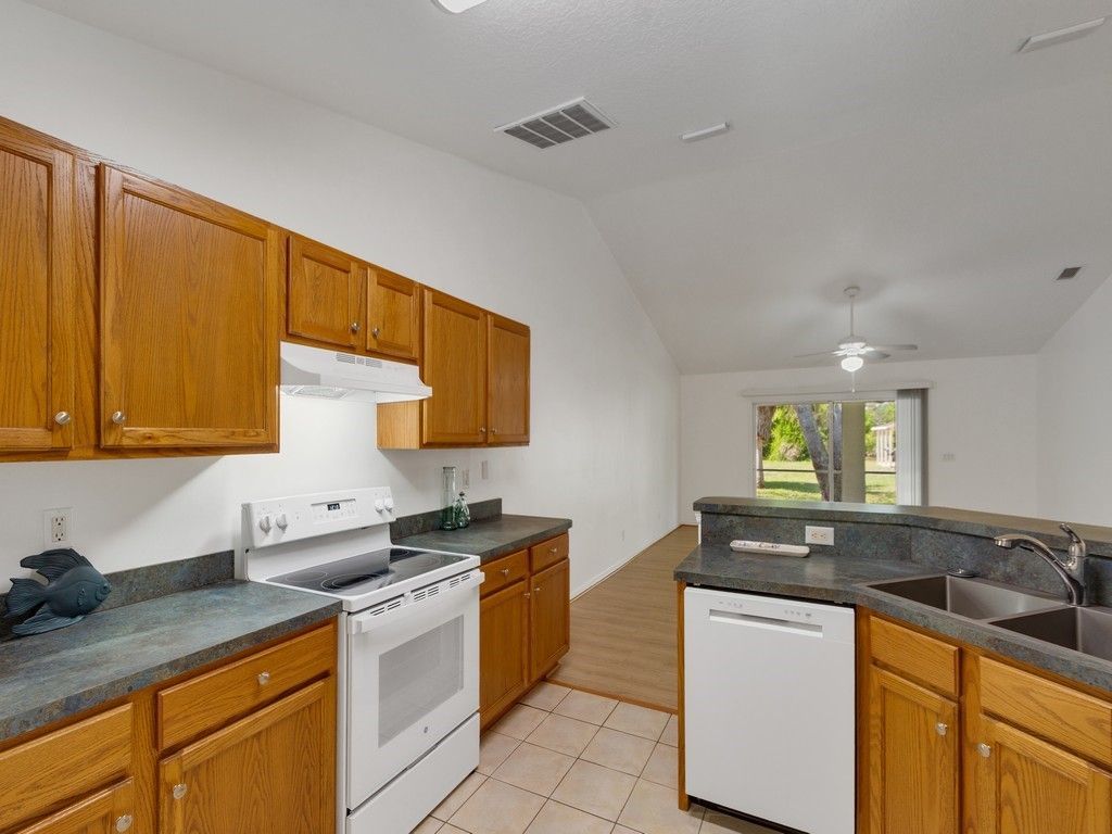 11171 Airport Drive, Sebastian, FL 32958 Photo