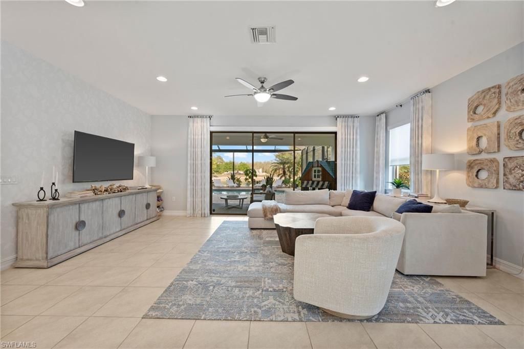 16266 Aberdeen Way, Naples, FL 34110 Photo