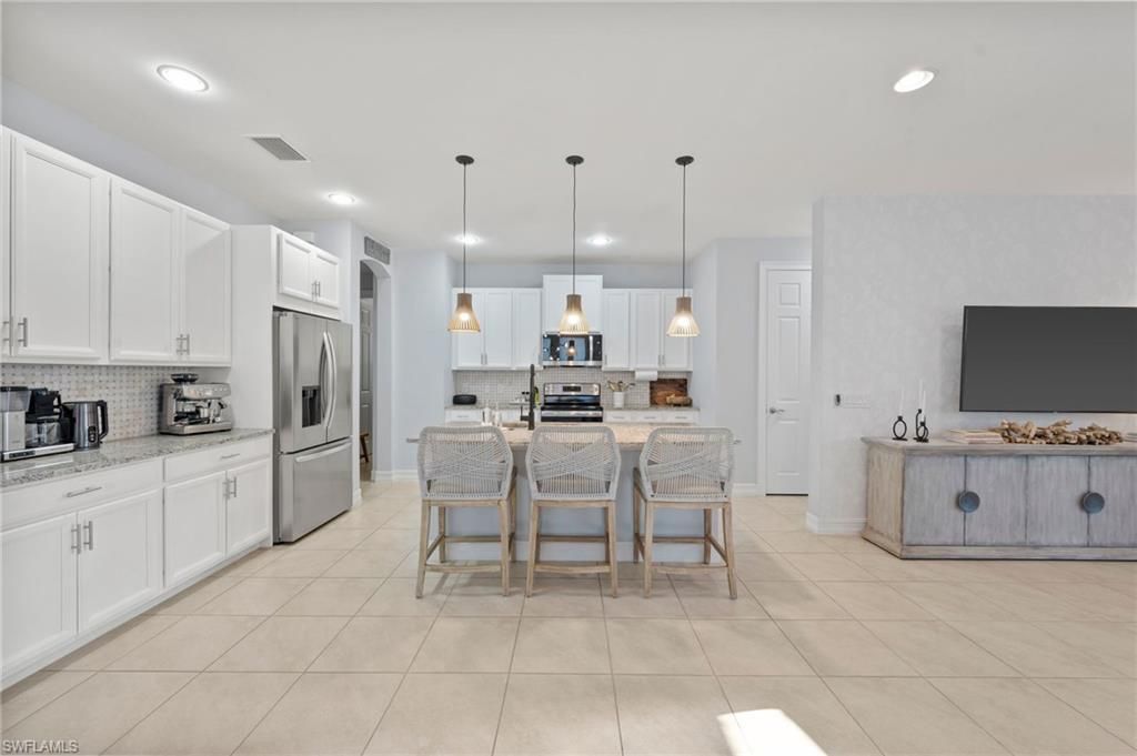 16266 Aberdeen Way, Naples, FL 34110 Photo