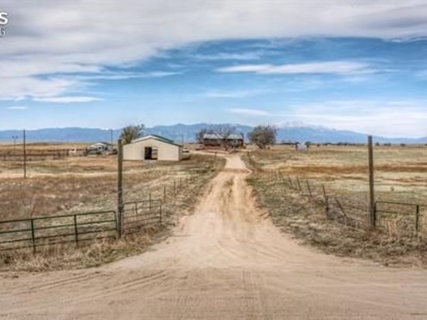 3830 Hemmingway Road, Colorado Springs, CO 80930