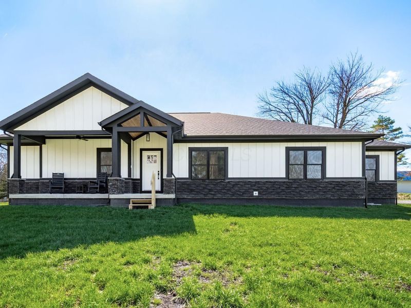 4300 Schirtzinger Road, Hilliard, OH 43026 Photo 2