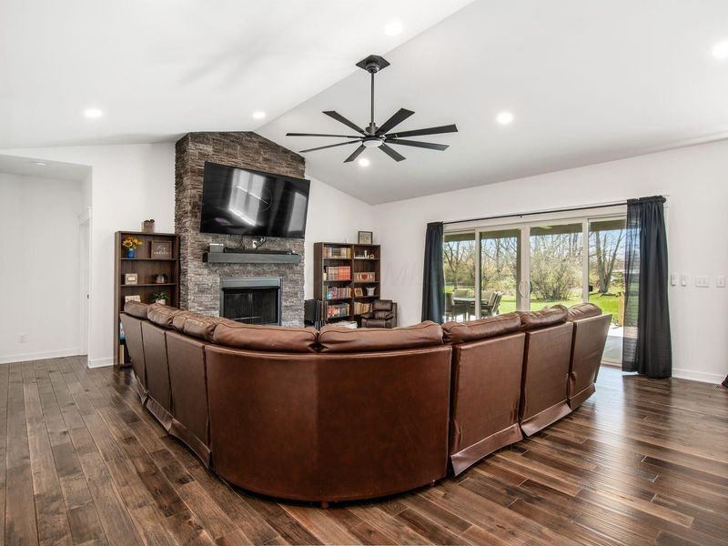 4300 Schirtzinger Road, Hilliard, OH 43026 Photo 8