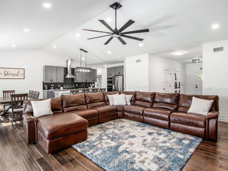 4300 Schirtzinger Road, Hilliard, OH 43026 Photo 9