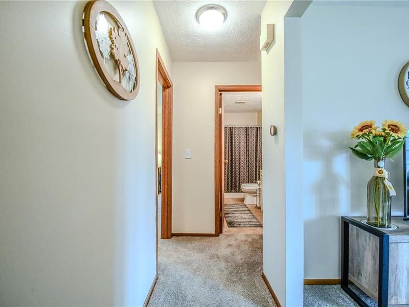 6859 Willow Creek Drive, Huber Heights, OH 45424 Photo 17