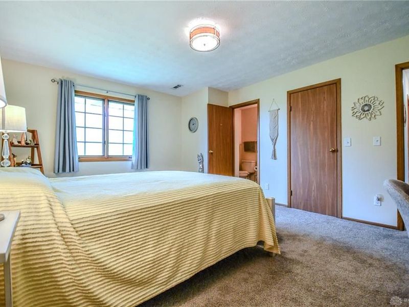 6859 Willow Creek Drive, Huber Heights, OH 45424 Photo 19