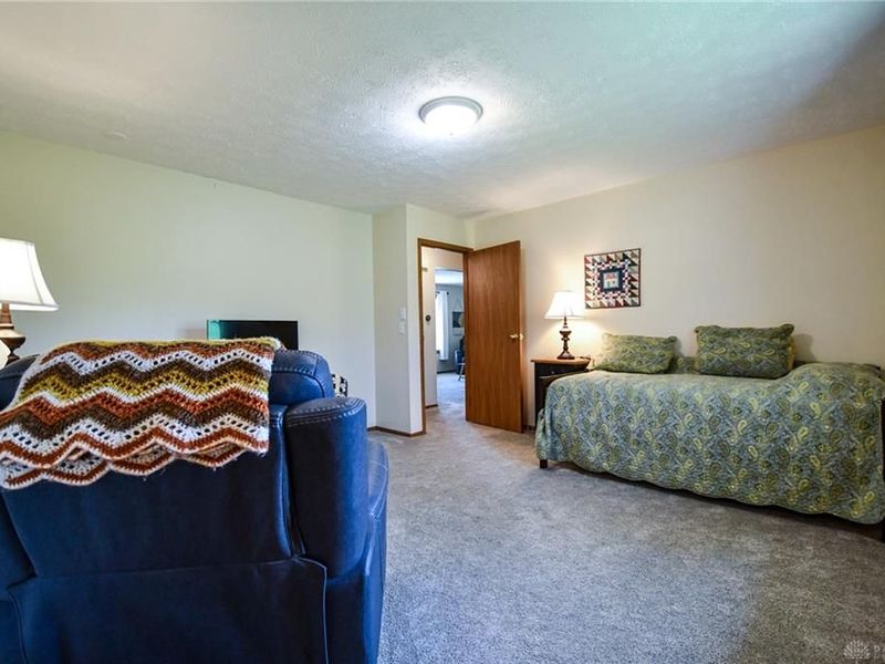 6859 Willow Creek Drive, Huber Heights, OH 45424 Photo 23