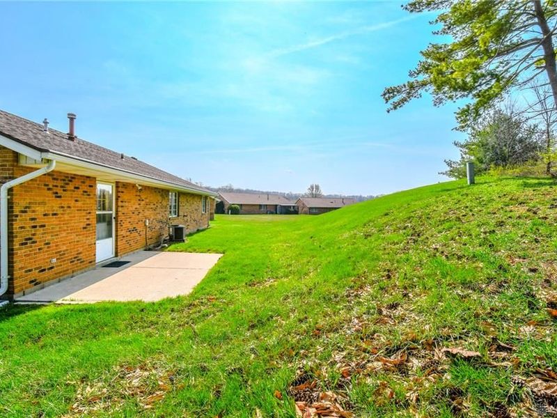 6859 Willow Creek Drive, Huber Heights, OH 45424 Photo 27