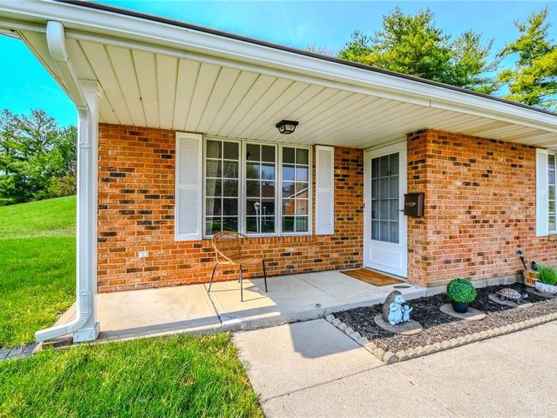 6859 Willow Creek Drive, Huber Heights, OH 45424 Photo 6