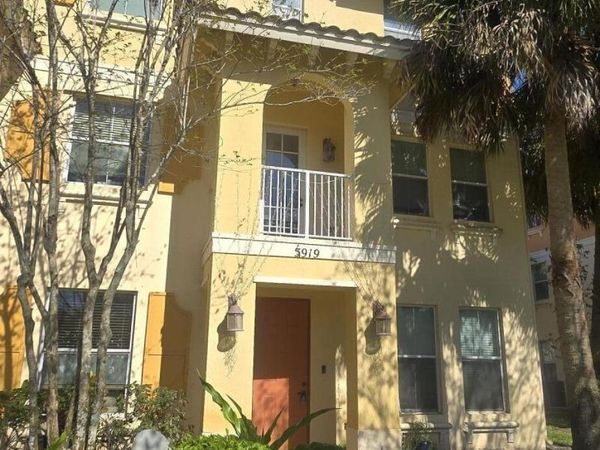 3919 Passion Flower Road, Coconut Creek, FL 33073