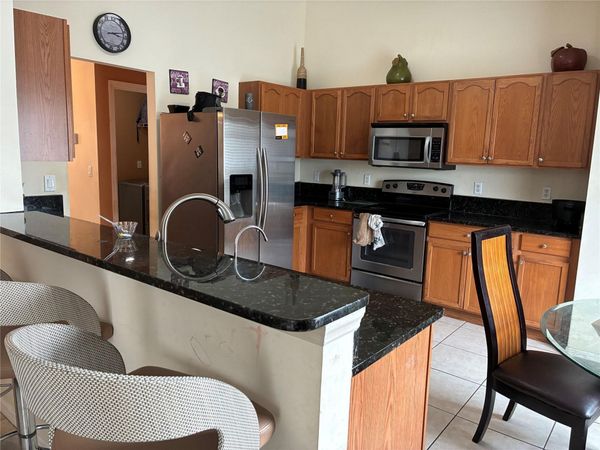 602 SW Kenyoun Street, Port St. Lucie, FL 34983