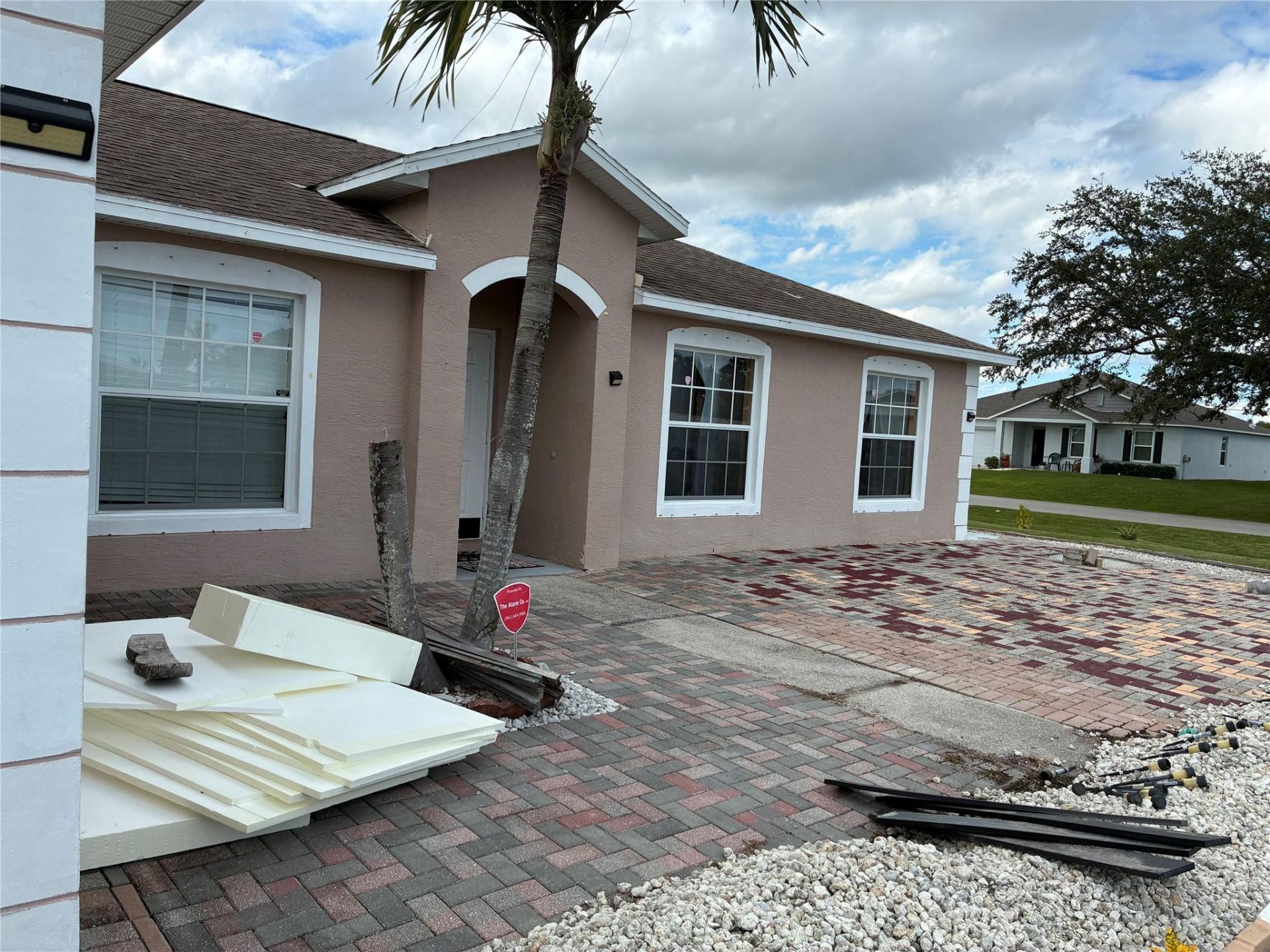 602 SW Kenyoun Street, Port Saint Lucie, FL 34983 Photo