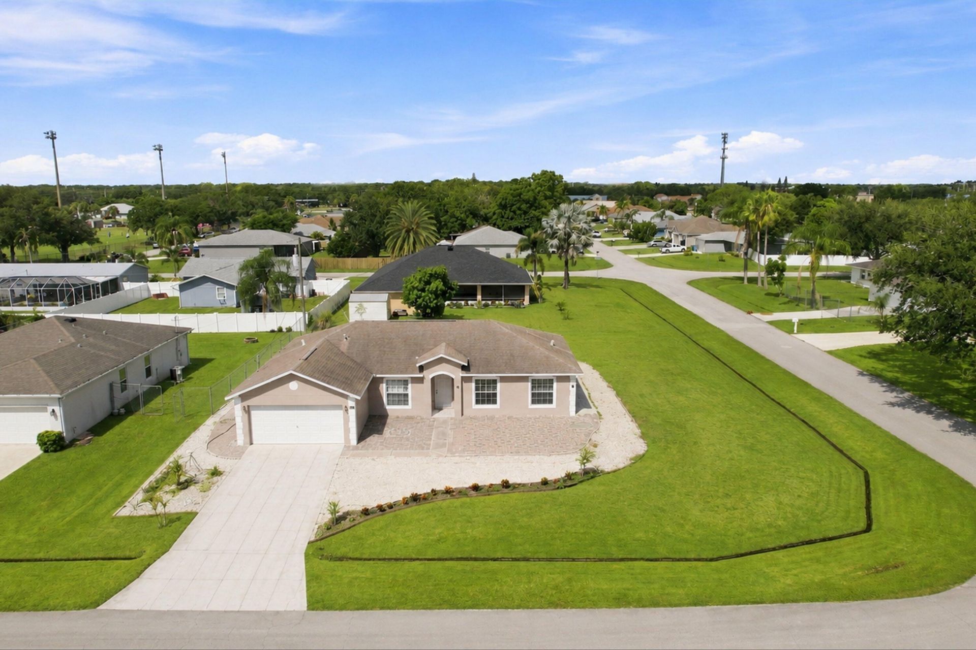 602 SW Kenyoun Street, Port Saint Lucie, FL 34983 Photo
