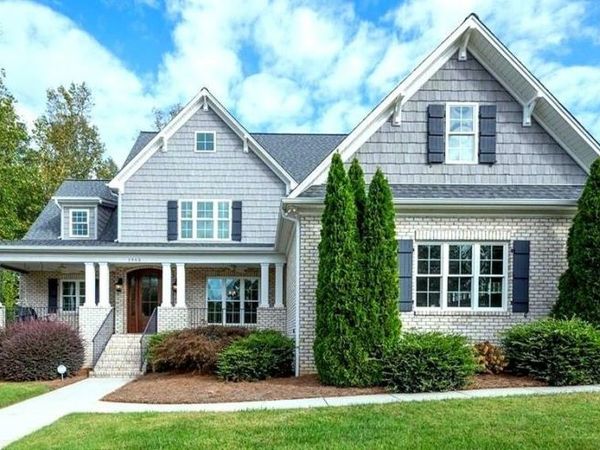 1953 Woodstock Road , Clemmons, NC 27012