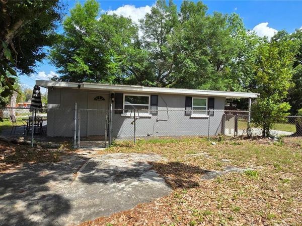 4215 E HENRY AVENUE , TAMPA, FL 33610