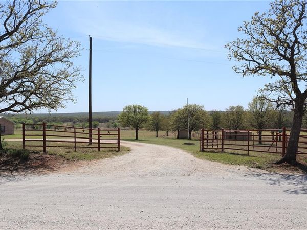 957 Frog Hollar, Bowie, TX 76230