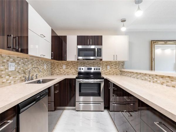 19380 Collins Ave, Unit 507, Sunny Isles Beach, FL 33160