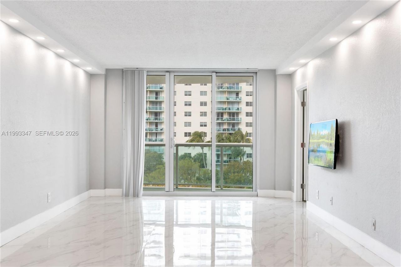 19380 Collins Ave, Unit 507, Sunny Isles Beach, FL 33160 Photo