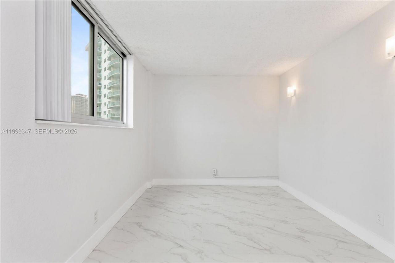 19380 Collins Ave, Unit 507, Sunny Isles Beach, FL 33160 Photo